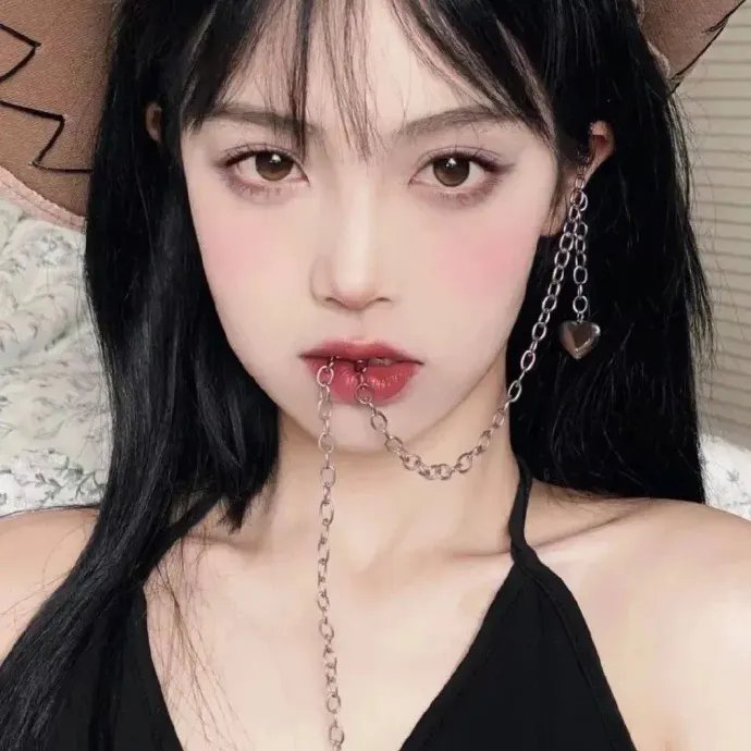 回村后我被全网直播了